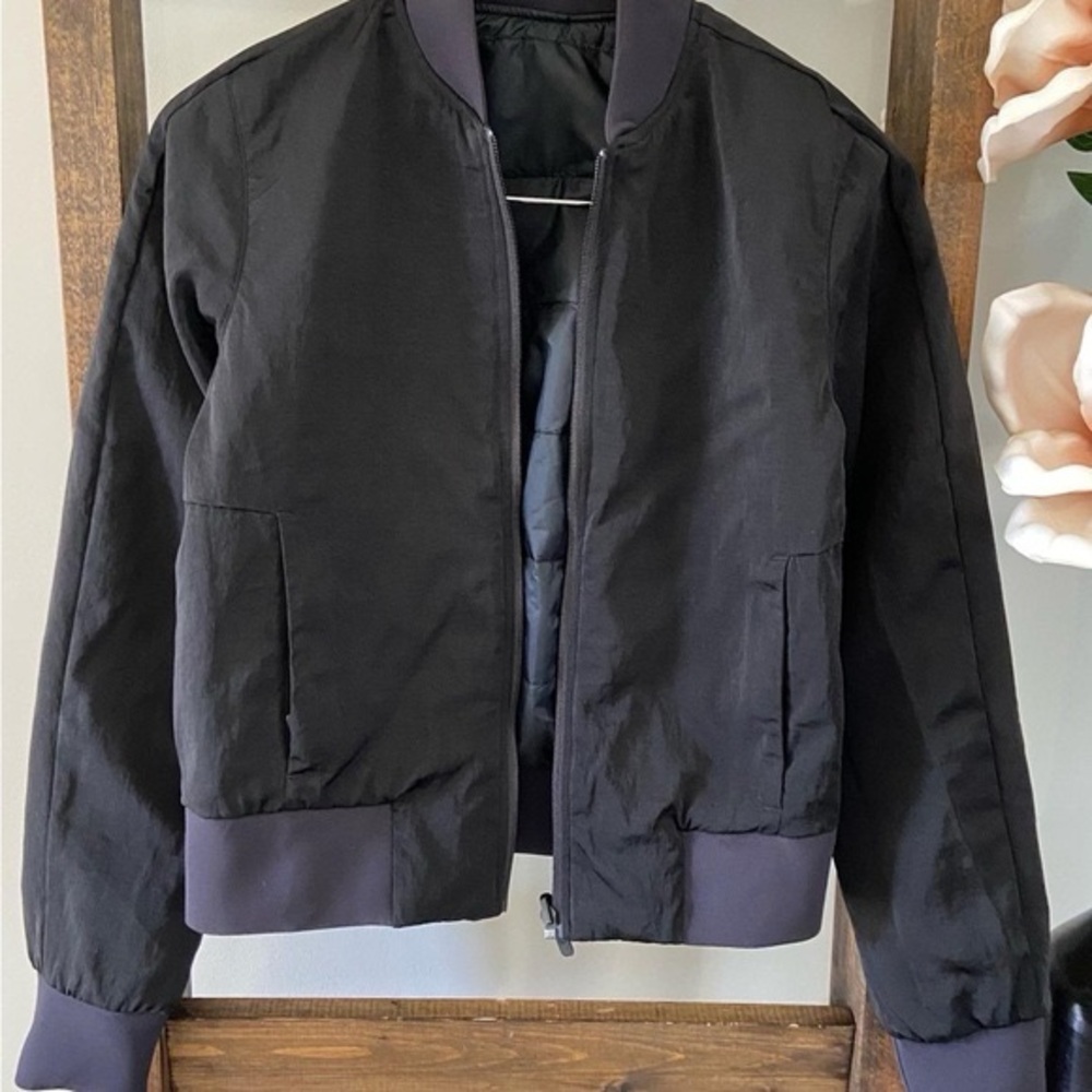 Lululemon Non Stop reversible bomber jacket sz 4 - Picture 2 of 4